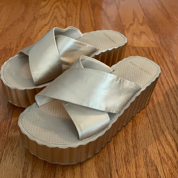 Tory Burch Satin Platform Slide - Picture 1 of 5